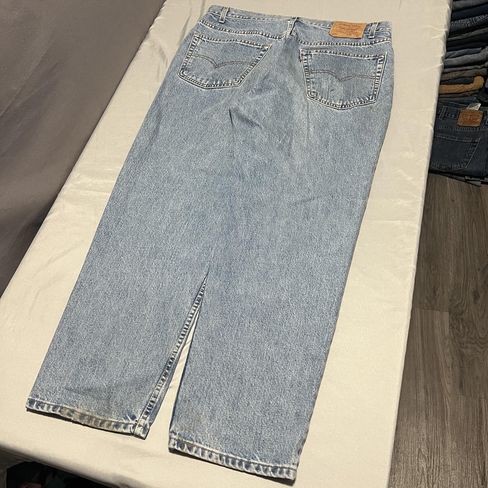 Levis 550 Jeans Mens 38x30 Blue Light Wash Relaxed Tapered Leg Denim Casual - Picture 3 of 8